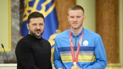 Волинянина Дмитра Суярка відзначили державною нагородою за успіхи на Паралімпіаді-2026 (фото)