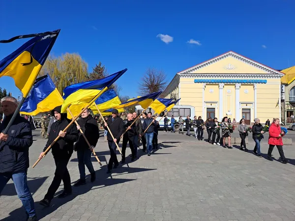 На Ковельщині попрощалися із молодими воїнами – Сергієм Левчуком та Михайлом Мончуком (фото)