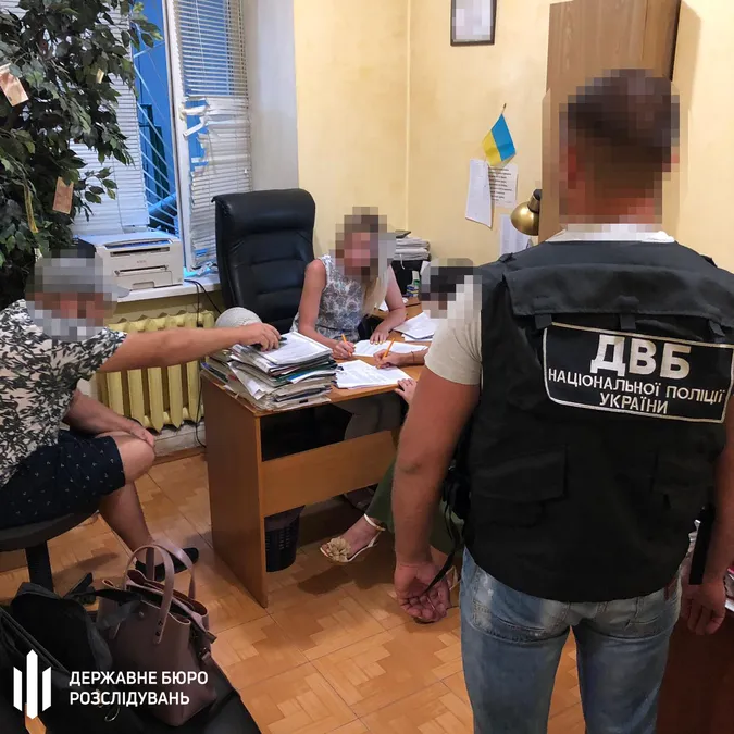 В Одесі працівника ювенальної поліції підозрюють у зґвалтуванні неповнолітньої