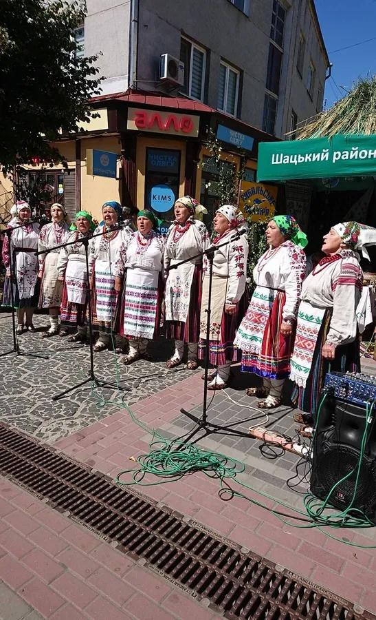 Співи, виставки, ярмарки – у Луцьку стартує фестиваль «Берегиня» (фото)