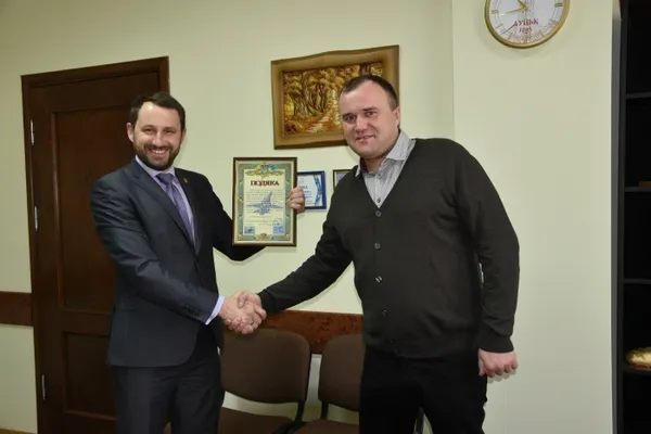 Луцький депутат отримав подяку від пілотів із Хмельниччини