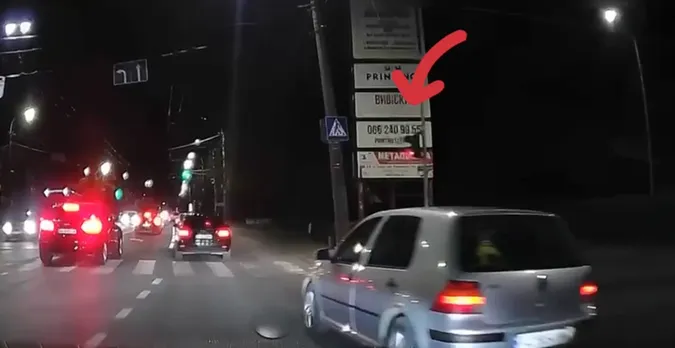 «Підрізав» патрульних: у Луцьку за кермом авто зловили 17-річного порушника (відео)