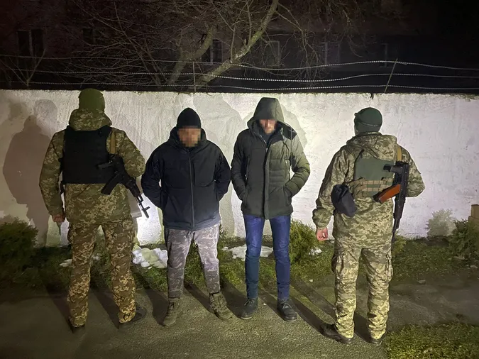 Волинянин віз «мандрівників» до кордону, але не довіз (фото)