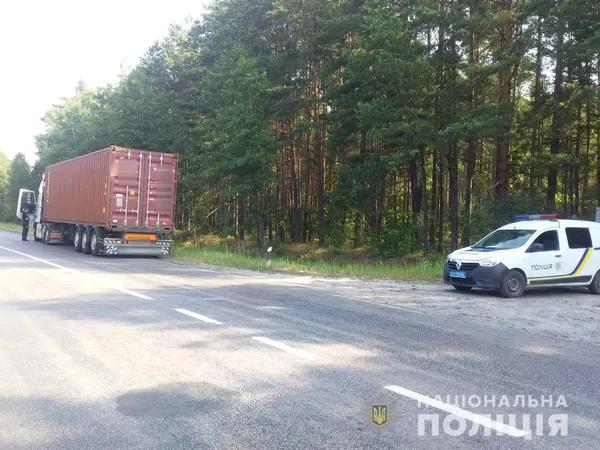 Їзда у спеку: на Волині штрафують водіїв фур (фото)