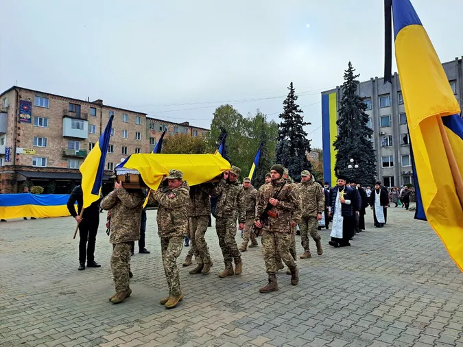 У Ковелі попрощалися із загиблим воїном Валерієм Степанюком (фото)