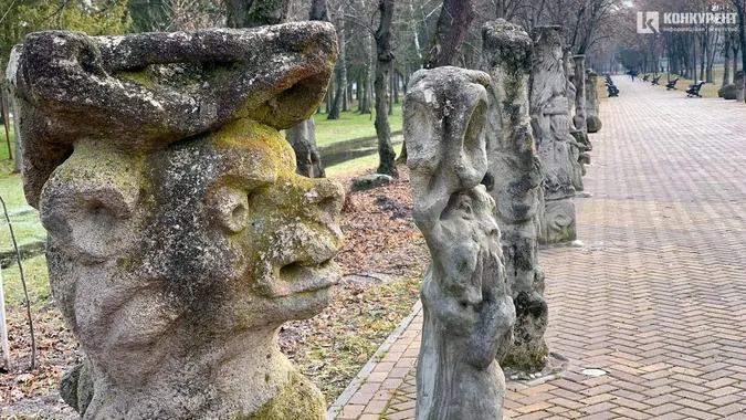 «А за вікном майже весна»: як луцький парк її зустрів (фото)
