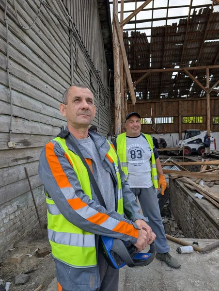 120 тонн «відходів руйнації»: у Луцьку ліквідовують наслідки вибухів (фото)