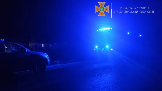 У Луцькому районі через забитий димохід ледь не згоріла хата (фото, відео)