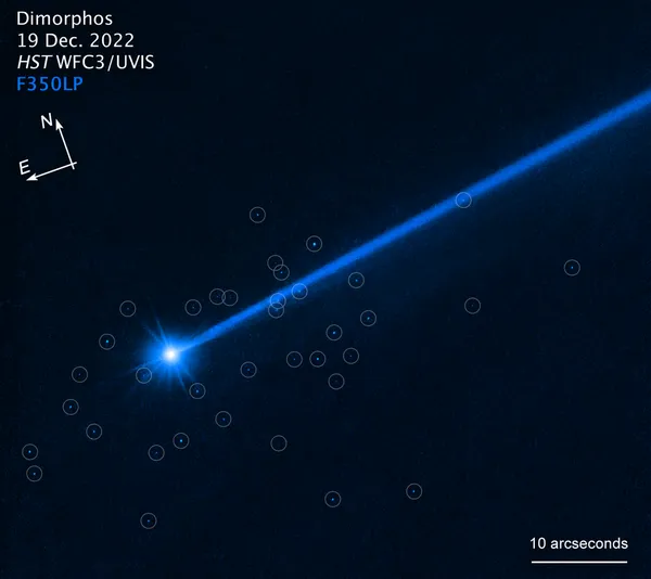 Після удару зонду NASA від астероїда відірвалися понад 30 валунів (фото)