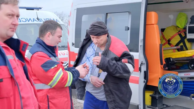 З російського полону повернули ще 12 українців: серед них – п'ятеро важкопоранених (фото)