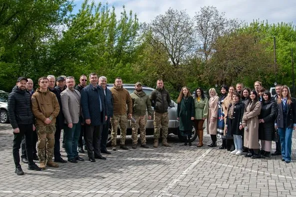 Працівники Волиньради зібрали гроші на авто для бійців «Сталевого кордону» (фото)