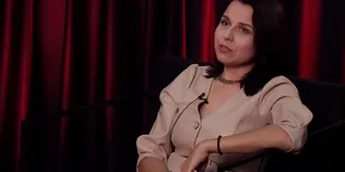 Їла курку зі сльозами на очах, а тепер годує Луцьк самосами: історія незвичайного кафе та його власниці Ашоки (відео)