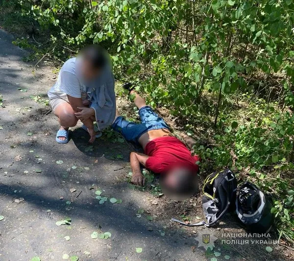 Машина злетіла в кювет, мотоцикліст впав на дорогу: на Волині за добу сталися дві ДТП із п'ятьма потерпілими (фото)