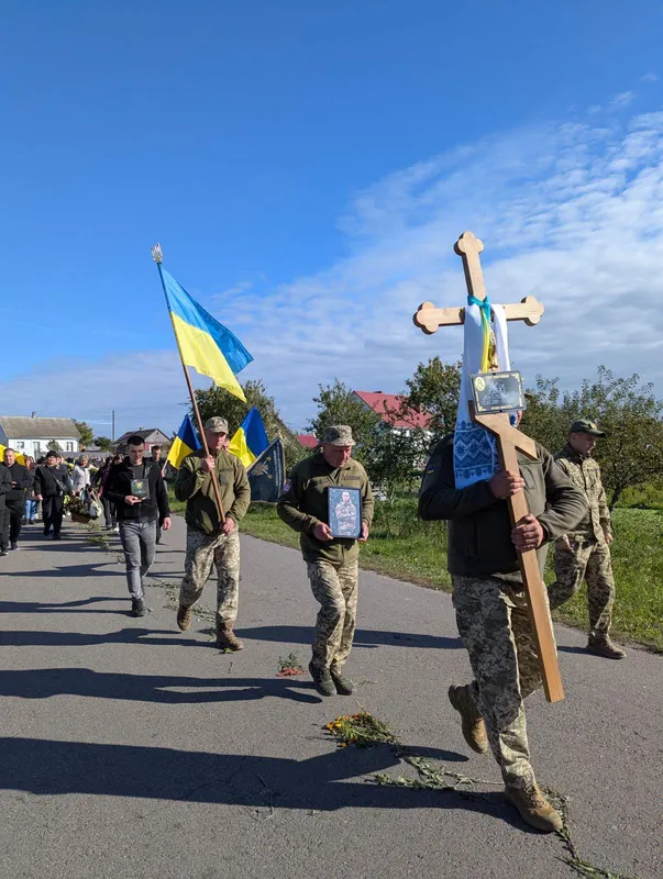 На Волині попрощалися із 24-річним захисником Петром Жуком (фото)