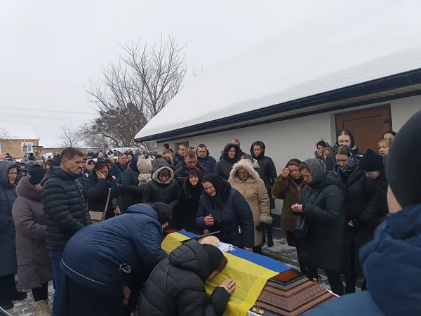 Понад два роки вважався зниклим: на Волині попрощалися з воїном Володимиром Вакульчуком (фото)