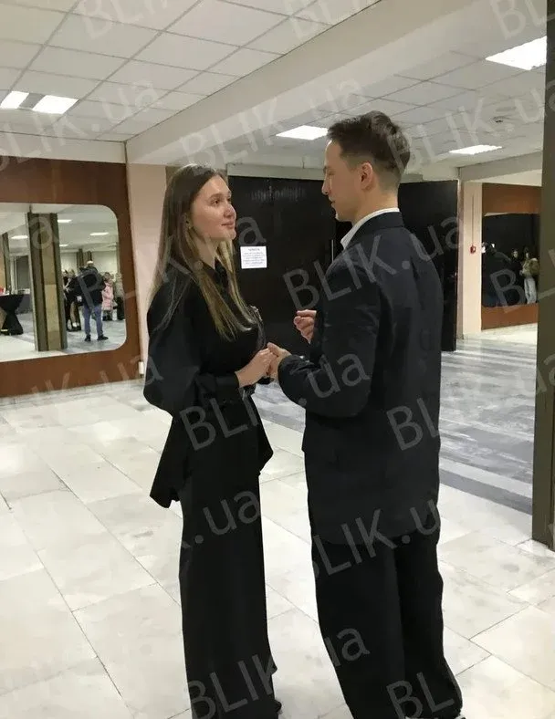 Олександр Терен закрутив роман і вперше вивів нову обраницю на публіку