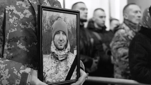 У Луцьку в останню путь провели Героїв Руслана Макарчука та Ігоря Небося (фото)