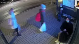 У Луцьку юнака, який розписав «розумну» зупинку, привела до муніципалів мама (відео)