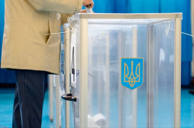 Вимагали «паперовий» тест на COVID: ОПОРА в Луцьку оскаржила недопуск спостерігачки