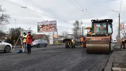 У Луцьку завершують ремонт дворів і доріг (фото) 