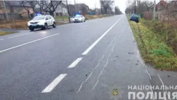Йшла поза переходом: у Сокиричах авто наїхало на жінку