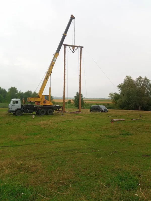 На Волині з’явилася гойдалка-рекордсменка: майже 14 метрів висоти та човен замість сидіння (фото, відео)