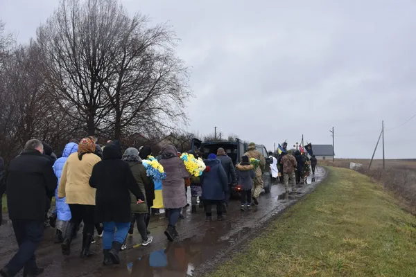 Загинув у свій день народження: у Луцькому районі прощались з захисником Олегом Корецьким (фото)