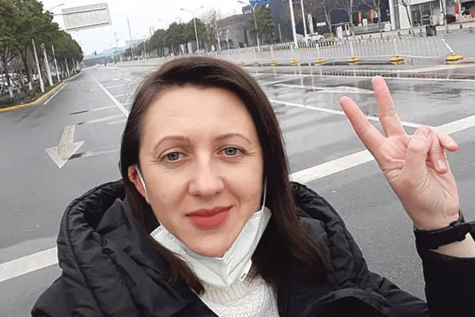 «Мені було соромно», – лучанка, яку евакуювали з Китаю, про «теплу» зустріч вдома