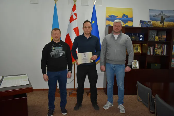 На Волині волонтерам з Латвії вручили відзнаки «За оборону України» (фото)