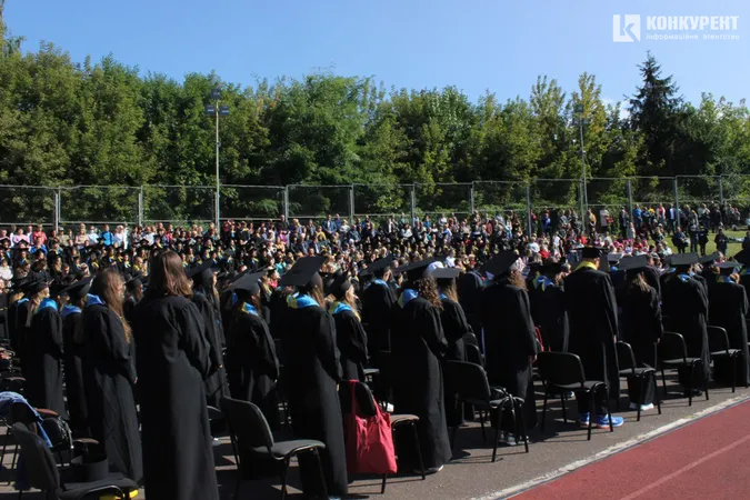 У Луцьку першокурсників ВНУ посвятили в студенти (фото)