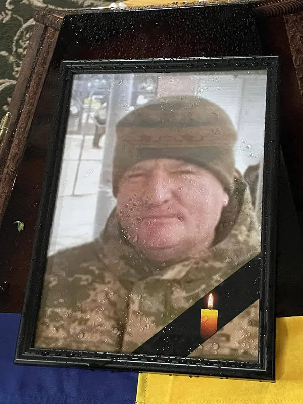 На Волині провели в останню дорогу полеглого воїна Віктора Копетюка (фото)