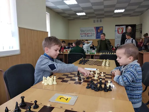 Олексій ВЕРЕМІЙЧИК: «Сучасну молодь важко здивувати, але ми намагаємося»