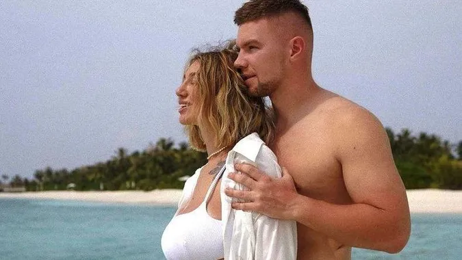 Скандальний блогер Гонковський не повертався в Україну після Мальдів
