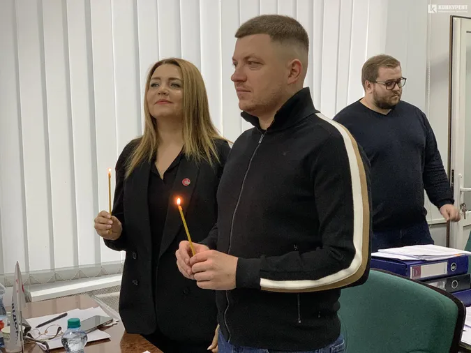 Пластуни передали до Луцькради Вифлеємський вогонь миру (фото)