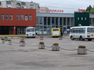 Луцькрада доручила патрульним розібратися із ромами на автостанції