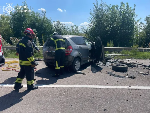 Дві жінки загинули на місці: деталі моторошної аварії у Луцькому районі