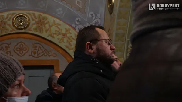 Прожив гідне життя: як Луцьк попрощався з митцем Миколою Голованем (фото, відео)
