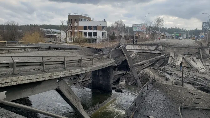 Під Києвом відновлюють рух Житомирською трасою