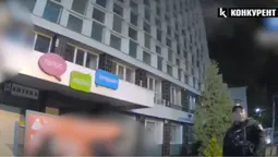 «Ти зараз смієшся, а потім будеш нити»: поліцейські показали затримання молодика у Луцьку