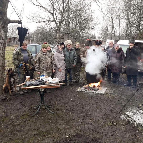 Емоційна реабілітація постраждалих: в Міноборони порадили медикам залучати собак (фото)