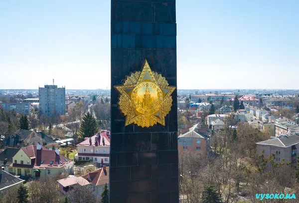 День пам’яті і примирення: показали меморіальний комплекс Луцька з висоти (фото)