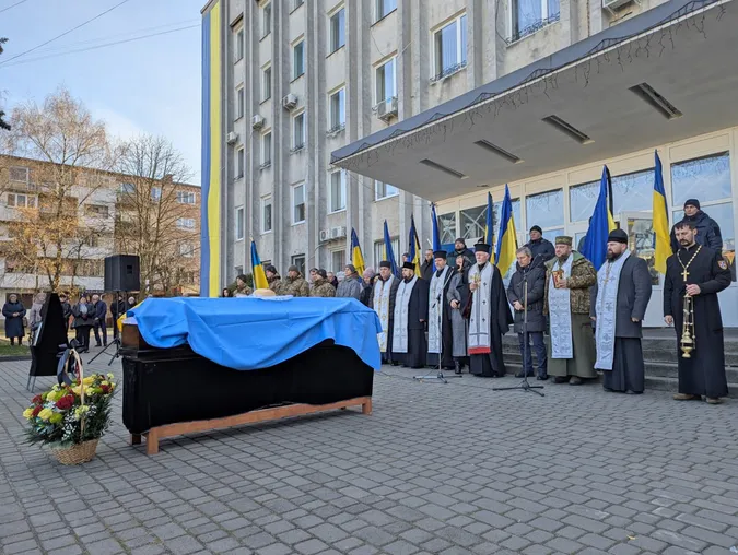 У Ковелі прощались із гвардійцем Богданом Степанюком (фото)