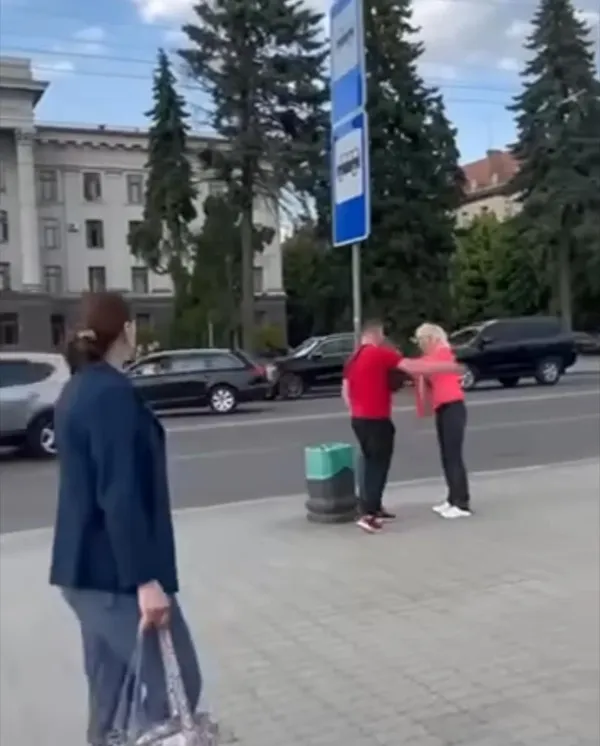 Побиття жінки у центрі Луцька: поліція відреагувала на інцидент