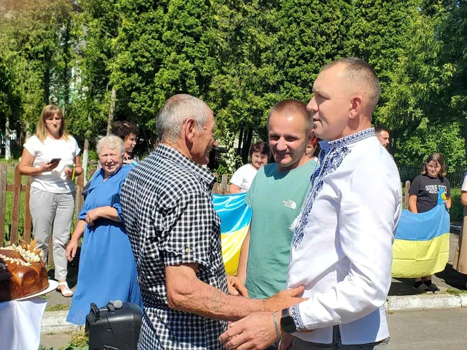 У громаду на Волині з полону повернулися двоє воїнів (фото)