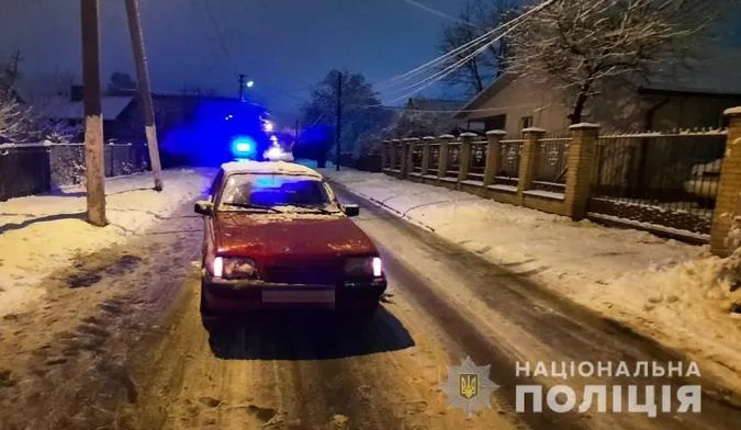У Луцьку «опель» збив бабусю, яка переходила дорогу (фото, відео)