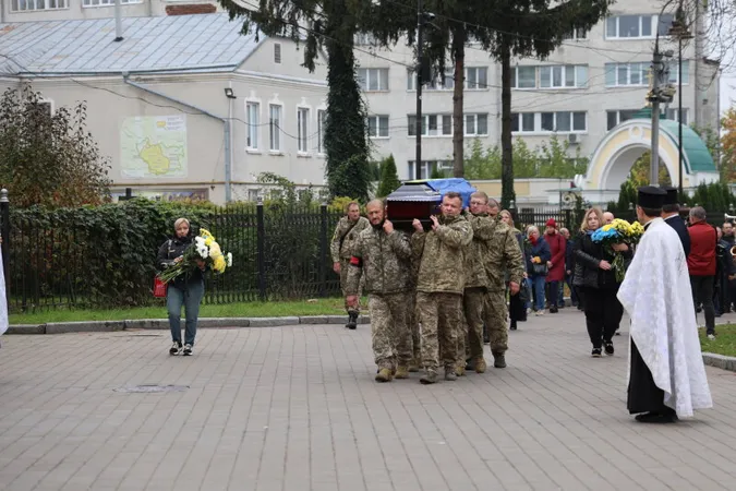 У Луцьку попрощалися із загиблим на Запоріжжі Геннадієм Шепетюком (фото)