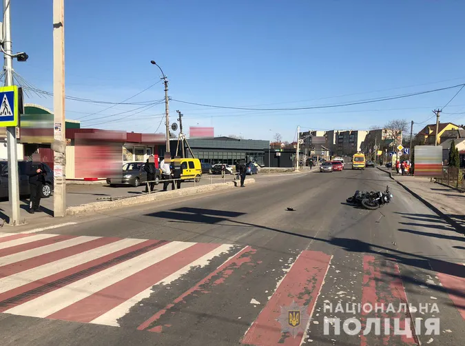 У Горохові 18-річний мотоцикліст відправив до реанімації 71-річну жінку (фото, відео)