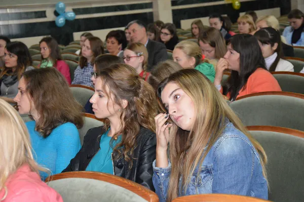 Студентам розповіли про те, як наркотики руйнують життя