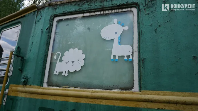 Руїни і закутки дитячої залізниці в Луцьку (багато фото)
