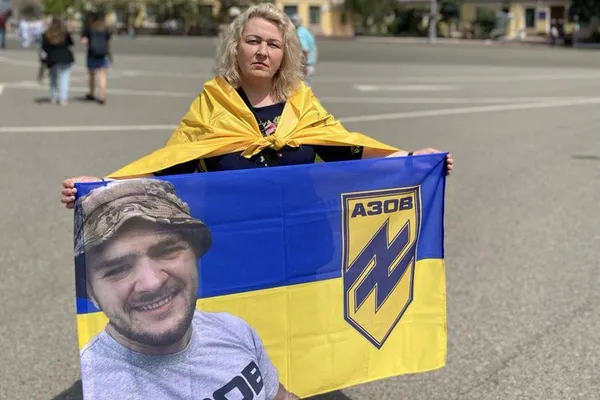 «Хотілося кричати й пищати»: волинянка 29 місяців чекала сина з російського полону (фото, відео)